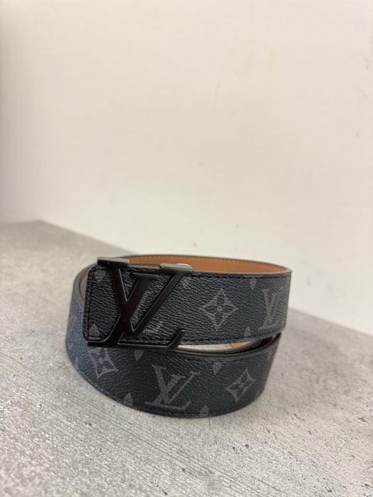 Curea Louis Vuitton LV Initiales Matte Black