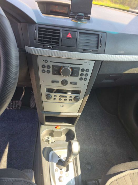 Opel Meriva 1.6 газ/бензин автомат