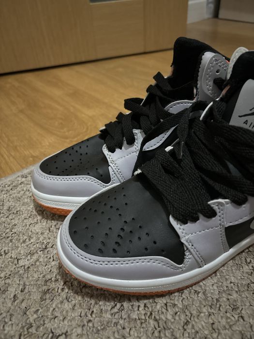 Кроссовки джордан