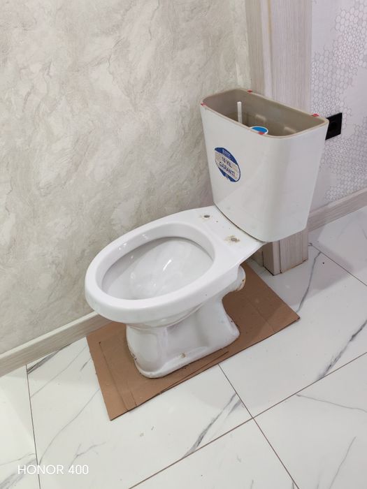 Продам унитаз б/у под стройку