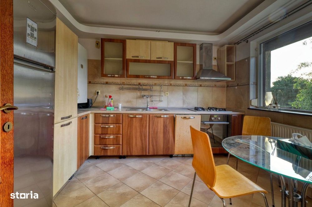 Vila individuala cu 589 mp teren, foisor si gradina superba | Darza