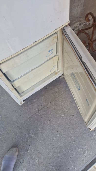 Б/у холодильник сатылады