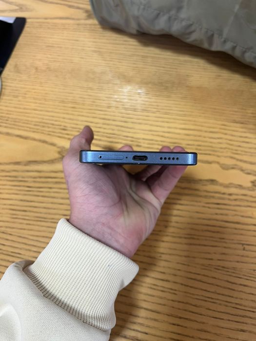 Poco x6 5g  8-256 гб