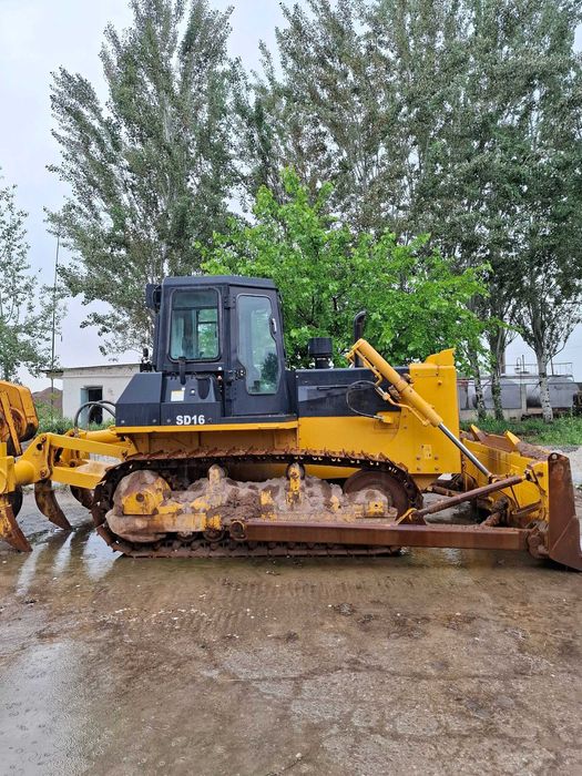 Продается Бульдозер SHANTUI SD16