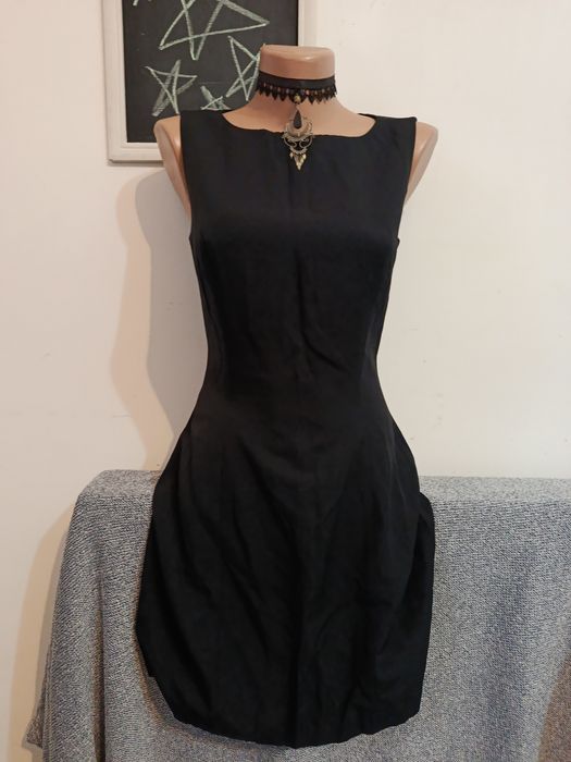 Rochie neagra office eleganta cu model la spate Max Dine marimea 38 M Italia