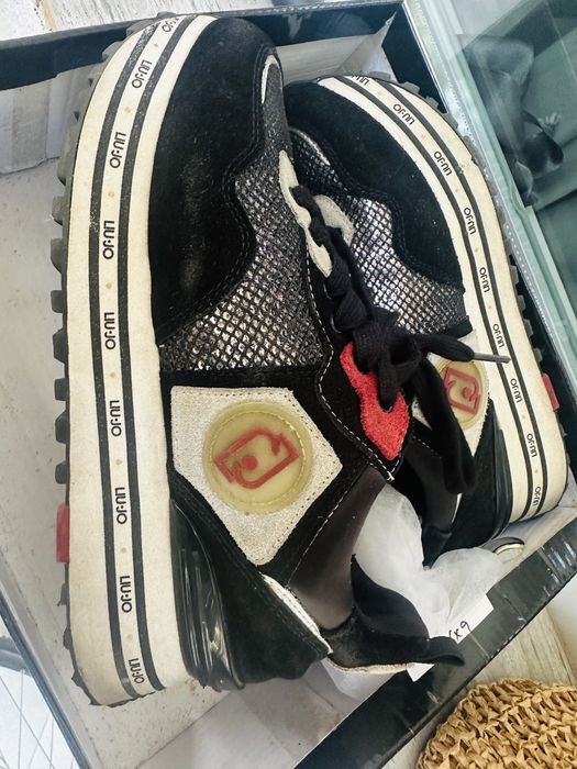 Liu jo! Страхотен модел!