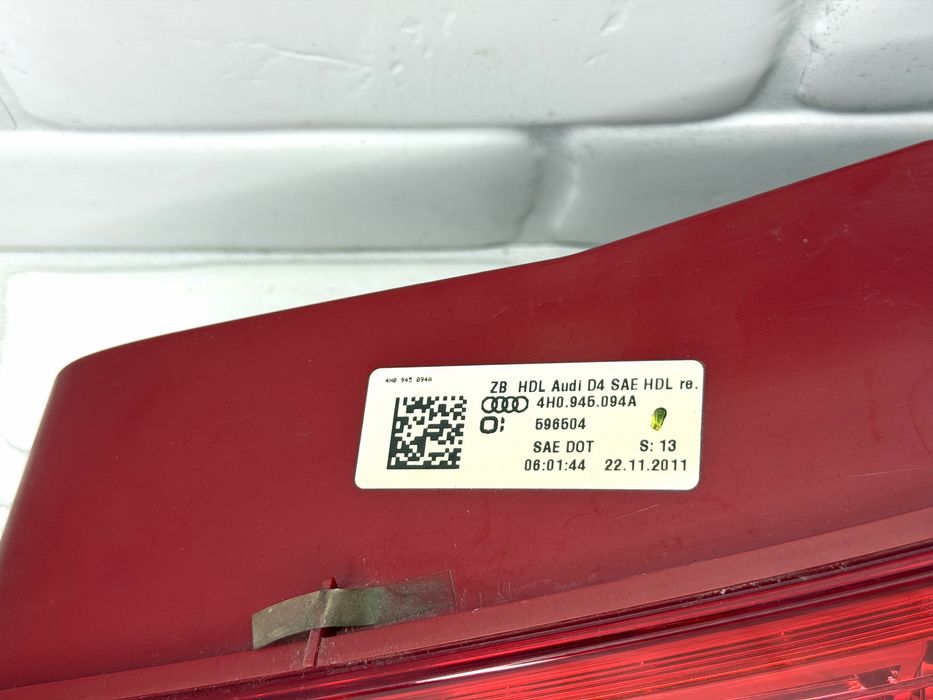 Десен вътрешен стоп AUDI A8 D4 4H0945094A