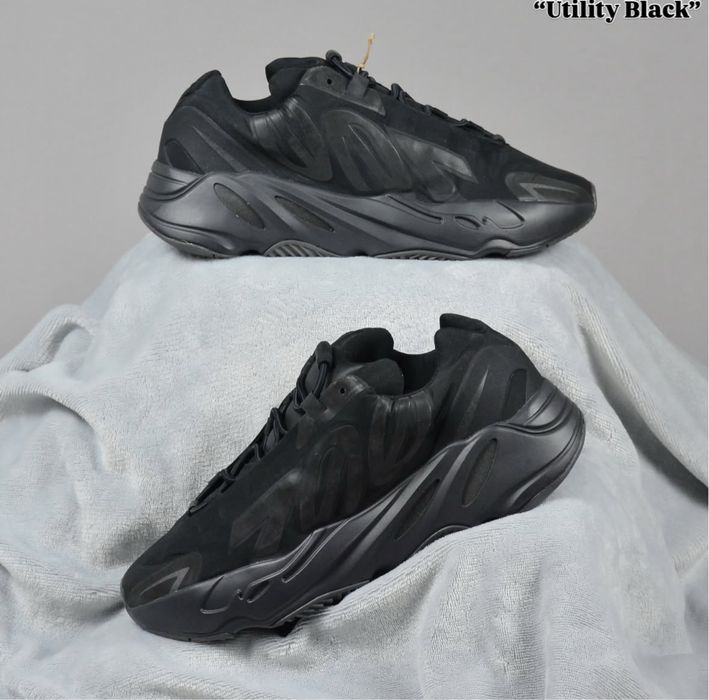 Pantofi Sport Adidas Yeezy 700 MNVN 100% originali