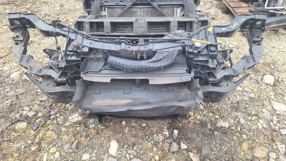 Fata completa ford focus 3 1.6 tdci bara capota far aripa  oglinda