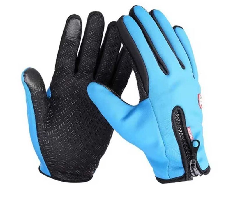 Зимни ръкавици .