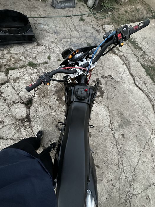 Эндуро мтоцикл 4-клапа