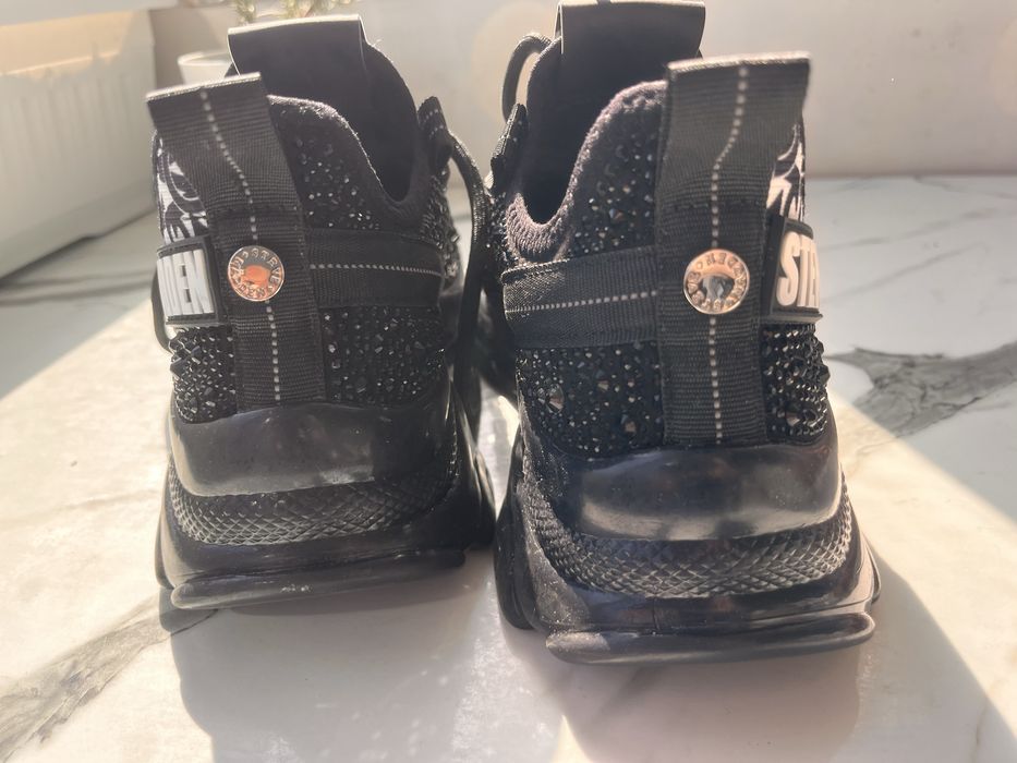 Steve Madden сникърси