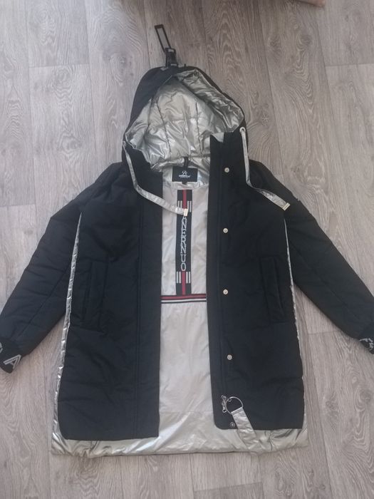 Продам детскую куртку.