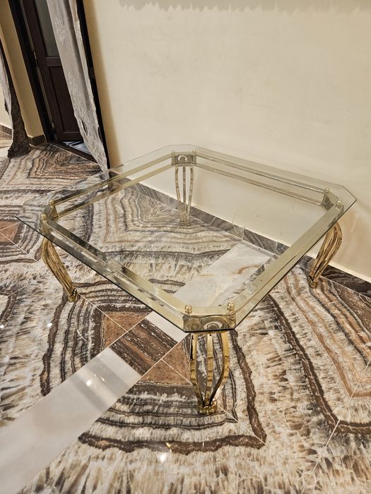 Mese placate cu 24 k. cristal.