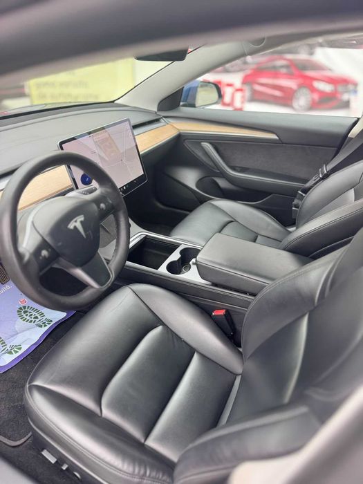 TESLA Model 3 2022 — imagine 5