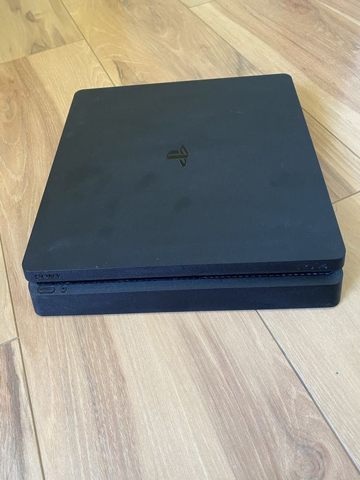 Playstation 4 Slim