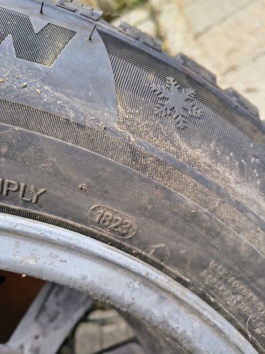 205/70/15 зимни .