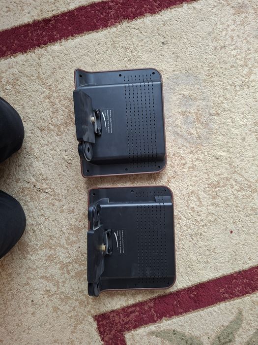 Монитор сиденияни оркасига