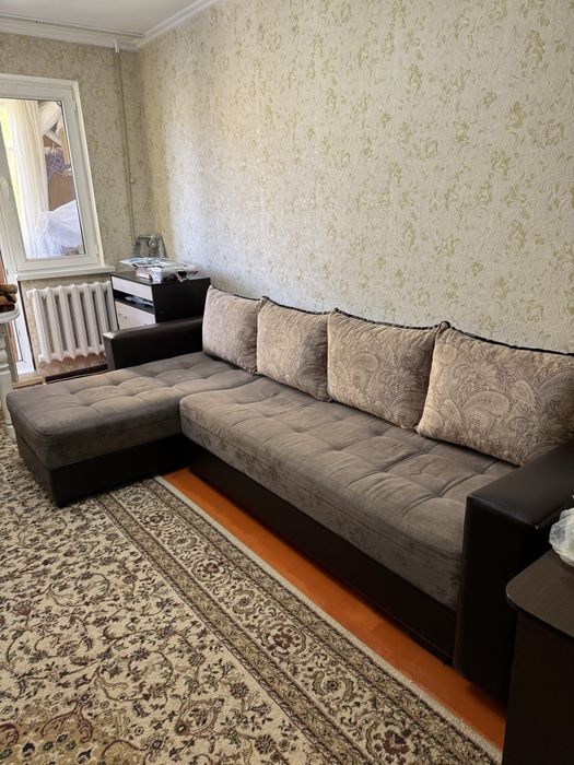 Диван хорошем состоянии,для гостиной