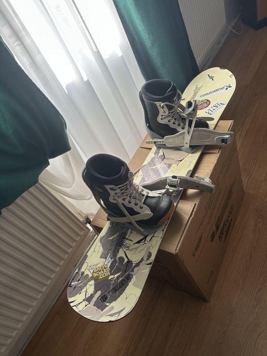 Placa snowboard 125 cm + Boti nr 35