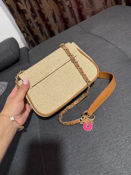 Gentuta Guess noua