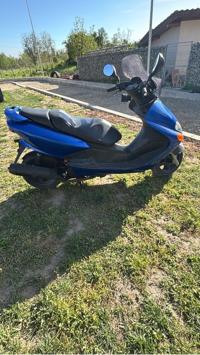 Yamaha majesty 125 inmatriculat
