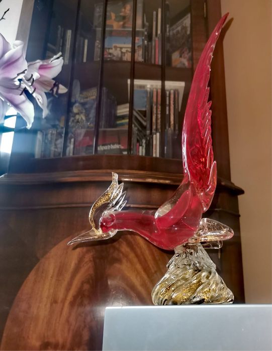 Фигура от Муранско стъкло  фазан петел паун червена със златни блясъци