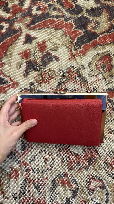 Клатч женский с ремешком