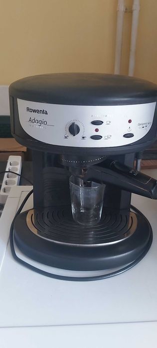 Продавам кафемашина Rowenta