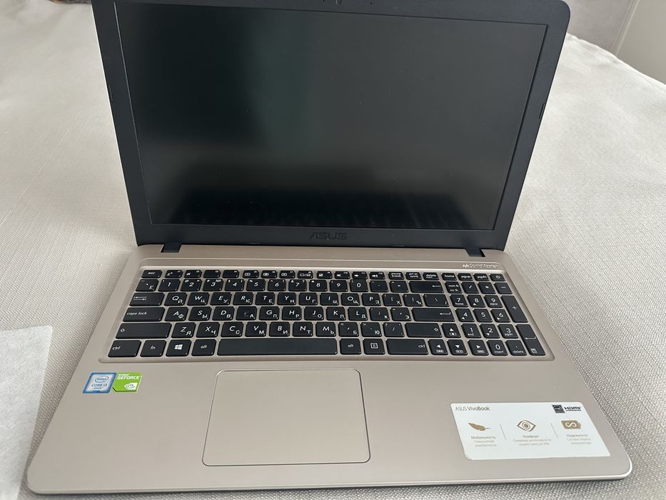 Продам ноутбук ASUS VivoBook 15 (2018 г.)