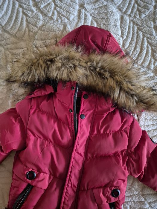 Червено детско яке