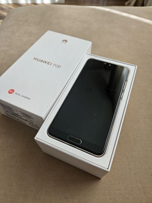 Телефон Huawei p20