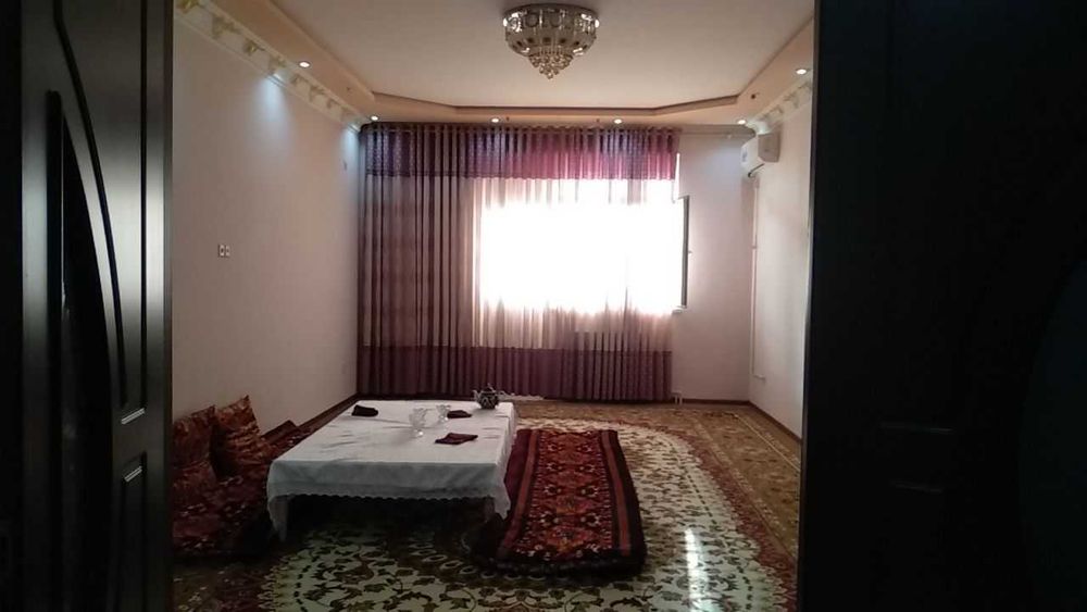 СРОЧНО продается 3*ком 110м2 керпичн.балкон 2х6. рядом мечеть Зангиата