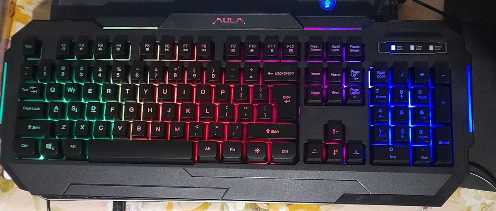 Геймърска клавиатура AULA