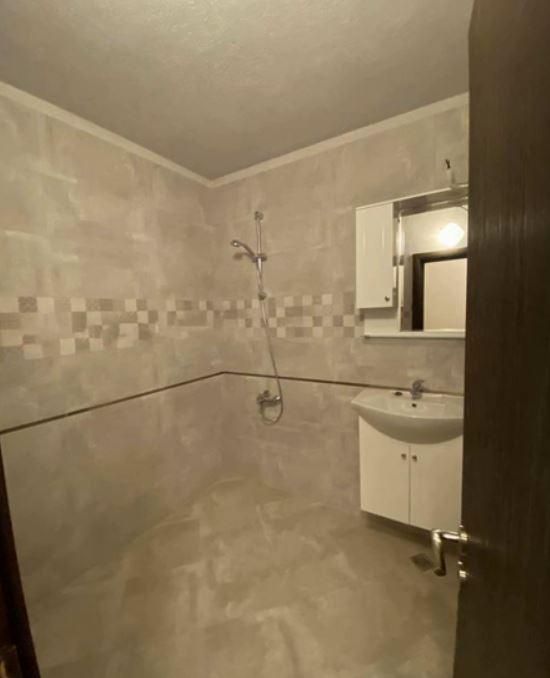 Дава се под наем Тристаен апартамент в София, Витоша - 90 кв.м за 850 € - Снимка #3