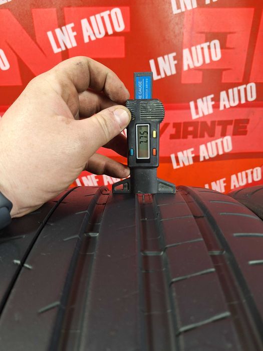 Anvelope de VARA - 235/30/20 - Michelin - 7.75 MM - DOT 2014 !