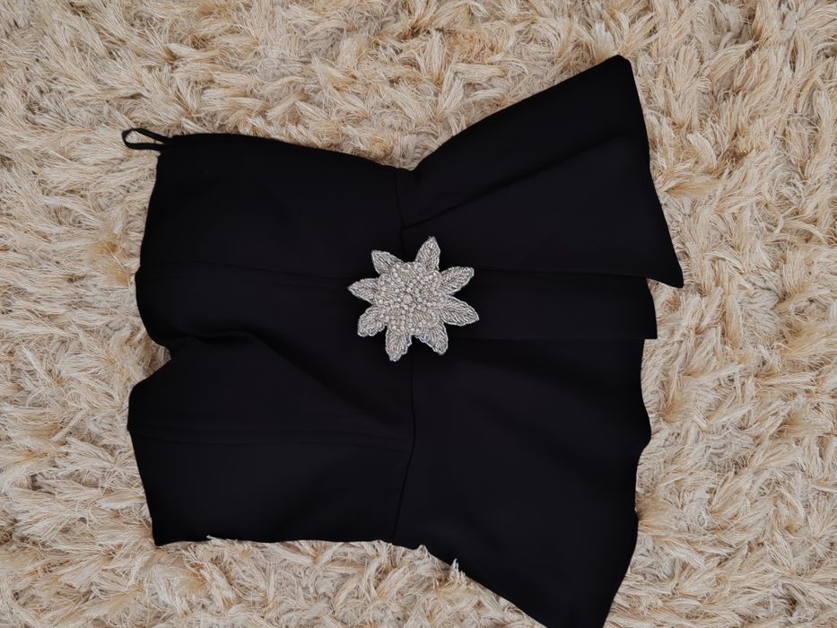 Compleu corset si fusta cu crapeu