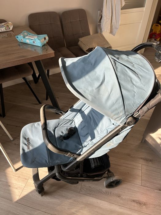 Продам коляску easy walker