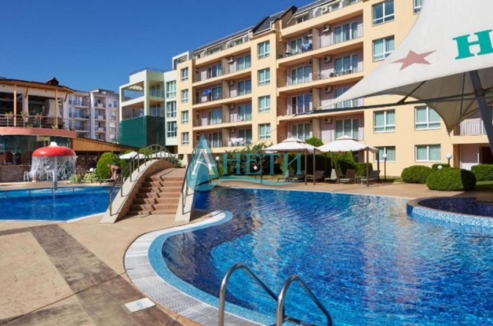 Продава се Тристаен апартамент в к.к. Слънчев бряг - 105 кв.м за 627 €/кв.м - Снимка #12