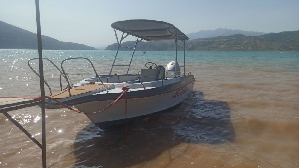 Катер прогулочный