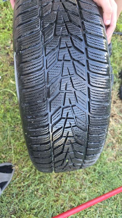 Зимни гуми Hankook