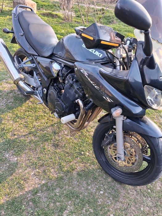 Vînd motor în stare bună de funcționare ,îi trebuie revizia de primăvară