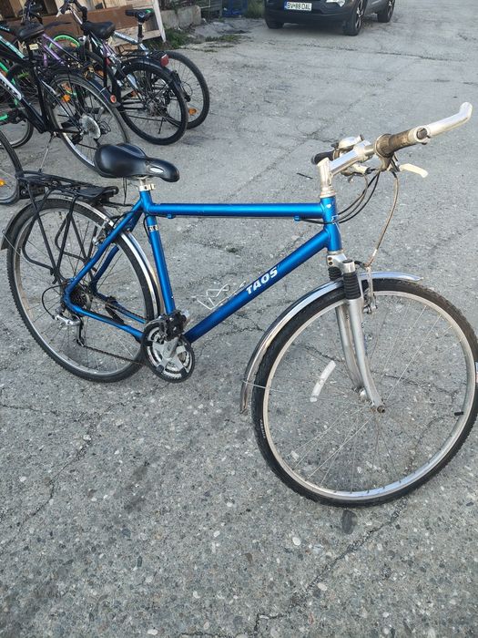 Bicicleta Taos cadru de aluminiu foarte ușoară. Roti 28