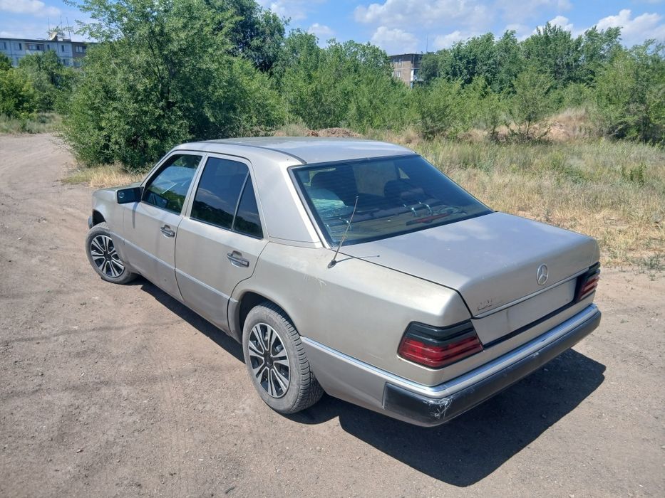 Mercedes Benz w124