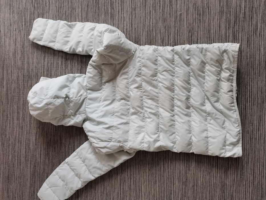 Geaca dama puf Nike.