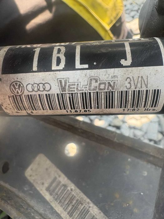 Planetara VW Jetta Stanga/Dreapta 2006 benzina