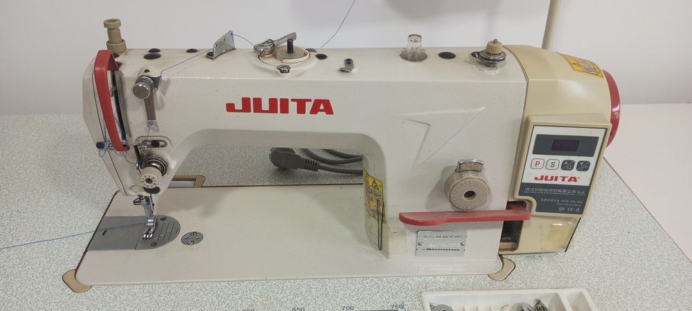 Продаються швеиные машинки. Прямо строчку. Оверлог. Ришма.