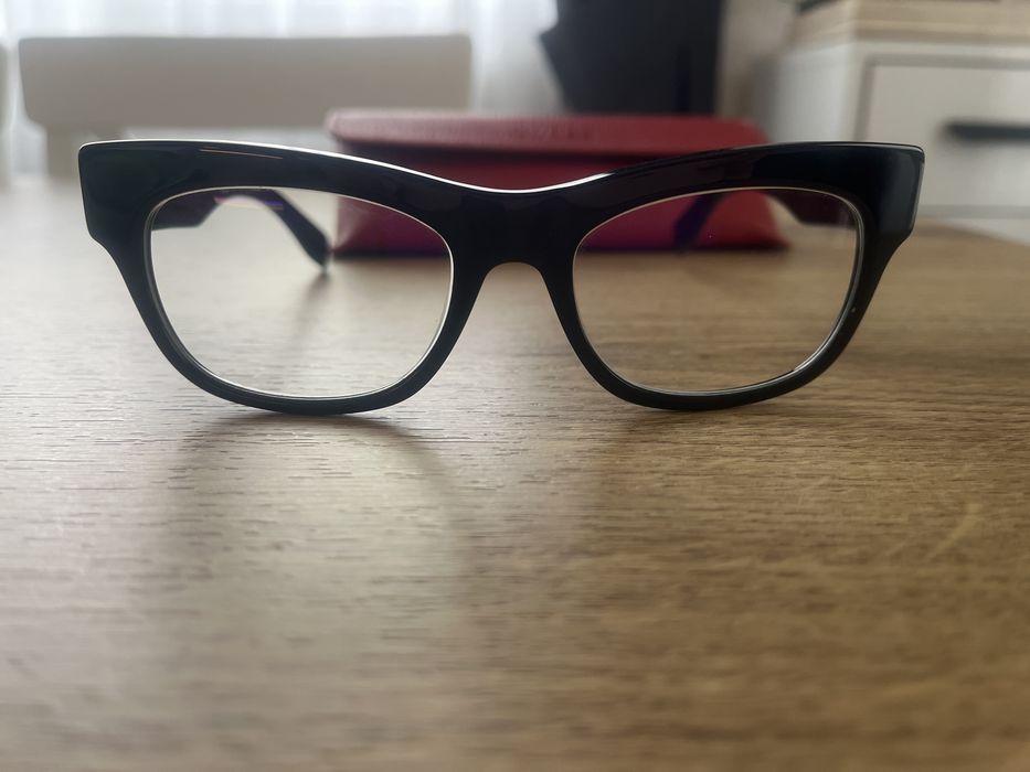 Диоптрични рамки Guess