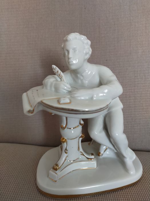 Молодой Пушкин ЛФЗ