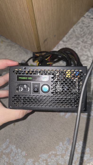 блок питания (БП) Sohoo ATX-800.